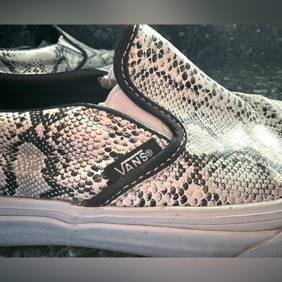 Vans Slip On Grey Black Diamond Snakeskin Exotic Sneakers Shoes Women's Size 6.5 - Picture 3 of 7